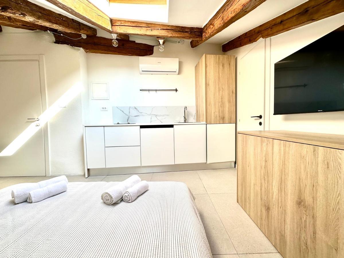 Damir Skomina Apartments Koper Exteriör bild