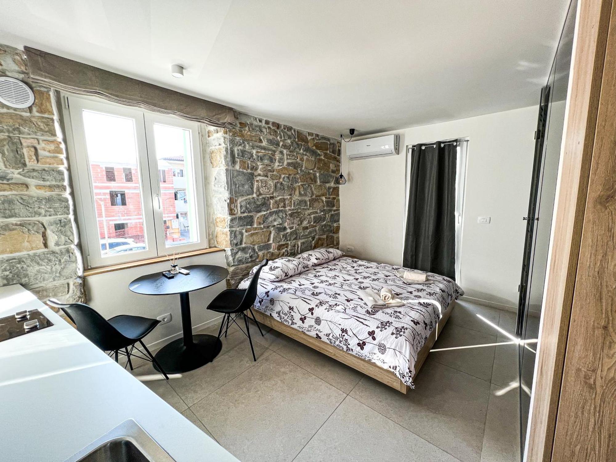 Damir Skomina Apartments Koper Exteriör bild